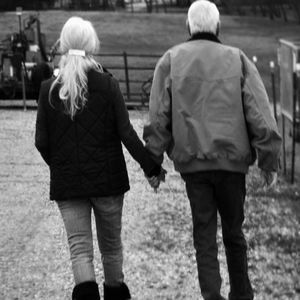 Meet your Posher, Sharon