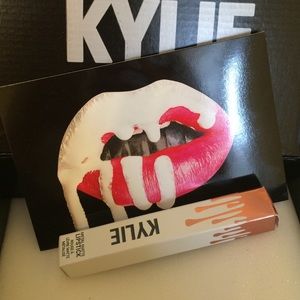 Kylie Jenner Metal Matte Lipstick-King K