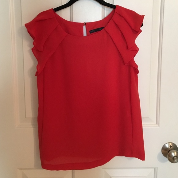 Top With Short Butterfly Sleeves