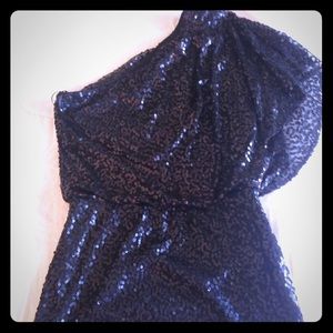 One shoulder black sequence dress