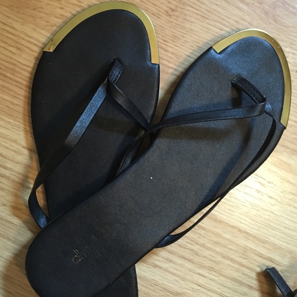 *Bundle* Women's sandals & flip flops size 5.5-6 - Picture 3 of 4