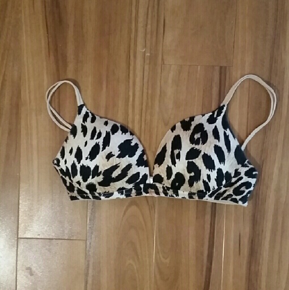 Victoria's Secret Very Sexy Wireless Bra