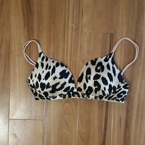 Victoria's Secret Very Sexy Wireless Bra