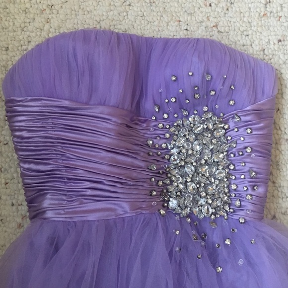 Lavender Sherri Hill short prom dress. - Picture 2 of 4