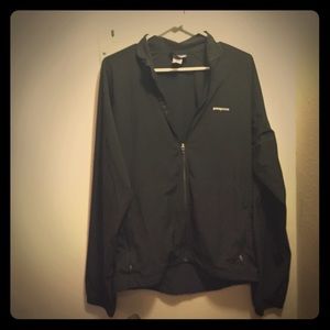 Men's Lightweight Patagonia Jacket- Men's Size M