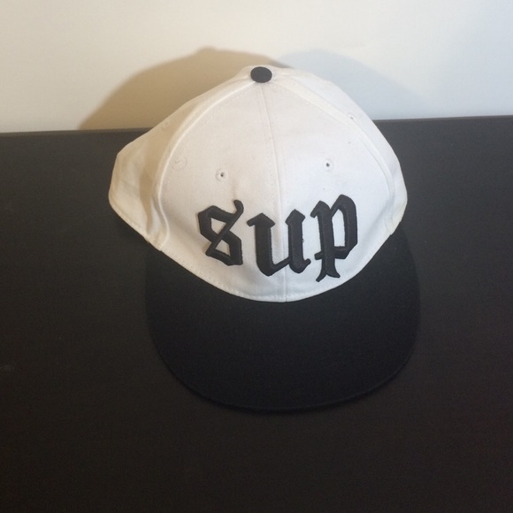 Flat top hat
