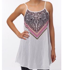 NWOT Light patterned dress