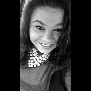 Meet your Posher, Vicky