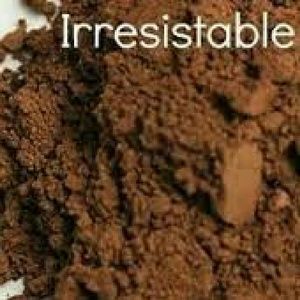 Younique PIGMENTS new in box