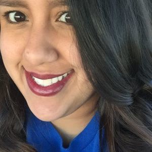 Meet your Posher, Christina