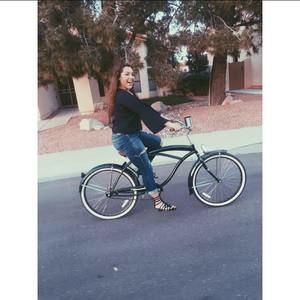 Meet your Posher, Karely