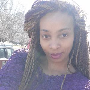 Meet your Posher, Briana