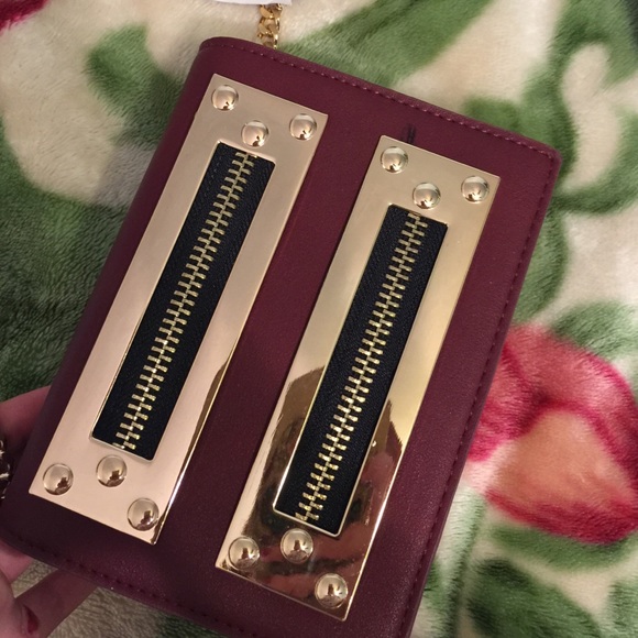 Purse - Picture 2 of 4