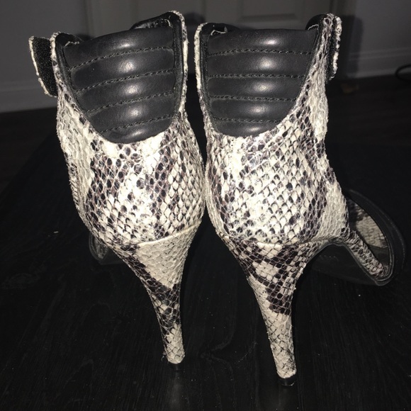 Snakeskin Heels - Picture 2 of 4