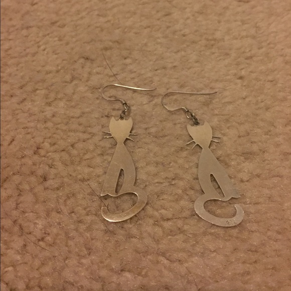 Earrings - Picture 1 of 1