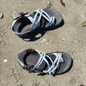 🌞 Womens chacos size 6 🌞