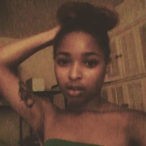 Meet your Posher, Queen