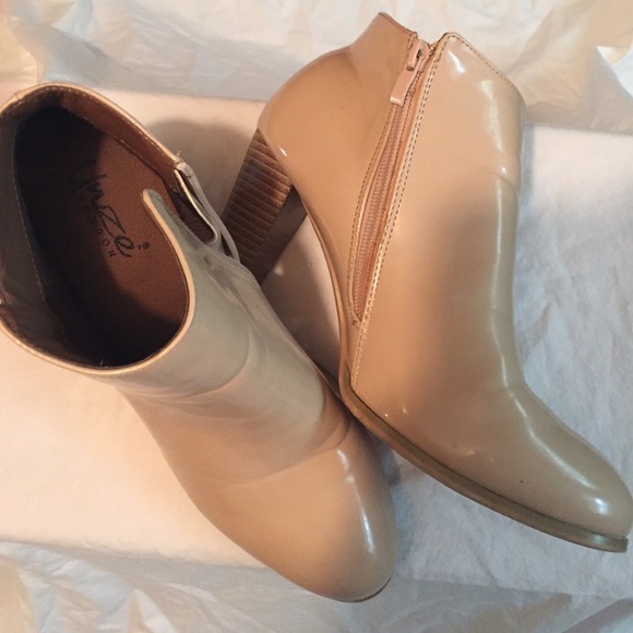Nude heeled booties