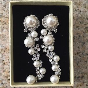 Pearl/crystal  dangle earrings