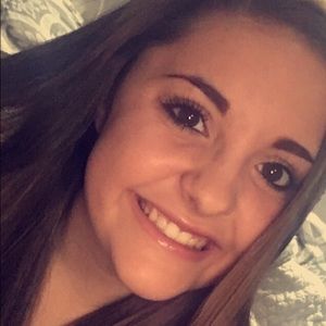 Meet your Posher, Kaylea