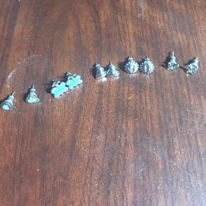 5 pairs of earrings.