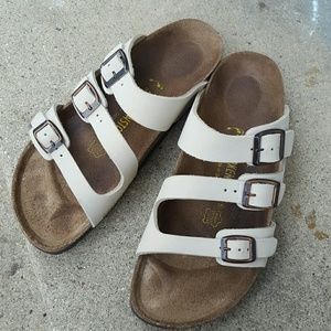 Birkenstock florida strapy sandals cream color!