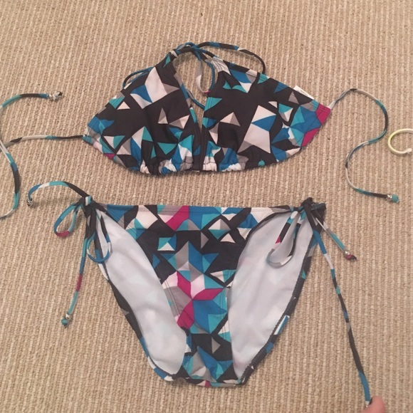 Plunge bikini