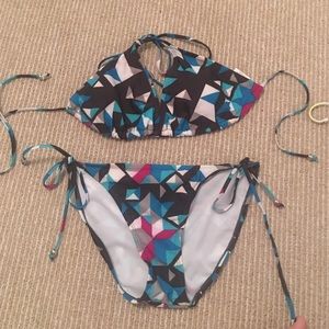 Plunge bikini