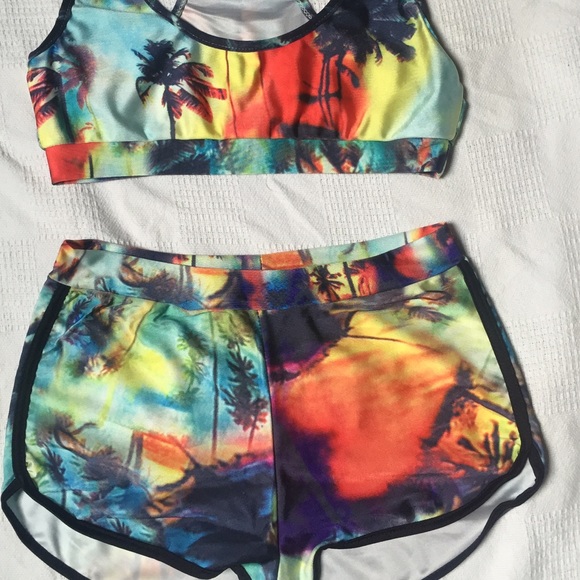 Rainbow Tropical Bikini - NWOT - Jrs M - Picture 4 of 4