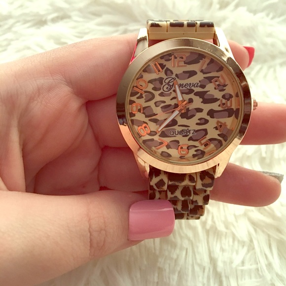 Geneva Accessories - ☘️ cheetah watch ☘️