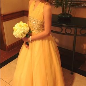 Tiffany designs girls sz 12 banana Holter top gown