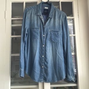 AE chambray button down