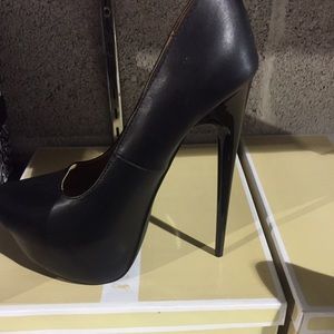 Meet your Posher, Tania