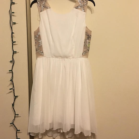 High-low white dress