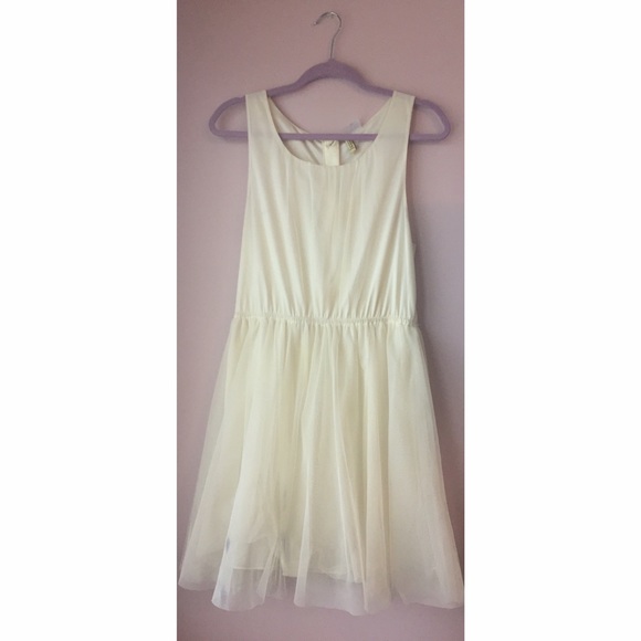 White Loose Fitting Dress