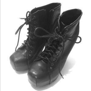 ⭐️⭐️MOVING SALE⭐️⭐️Pump Heel Boots