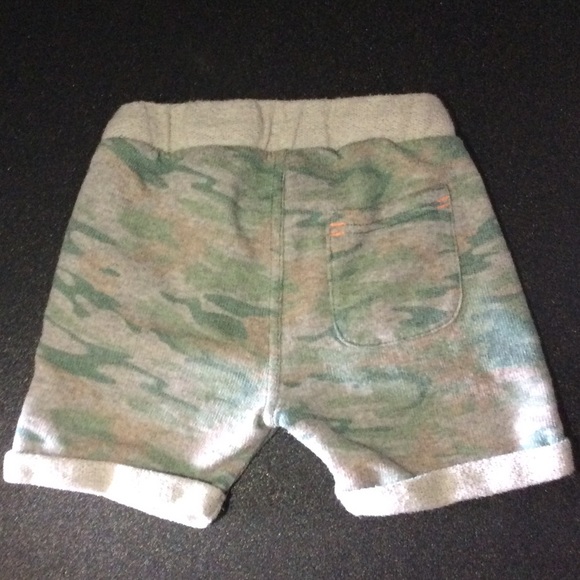 Zara - Picture 3 of 3