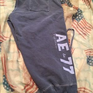 American Eagle Capri Pants