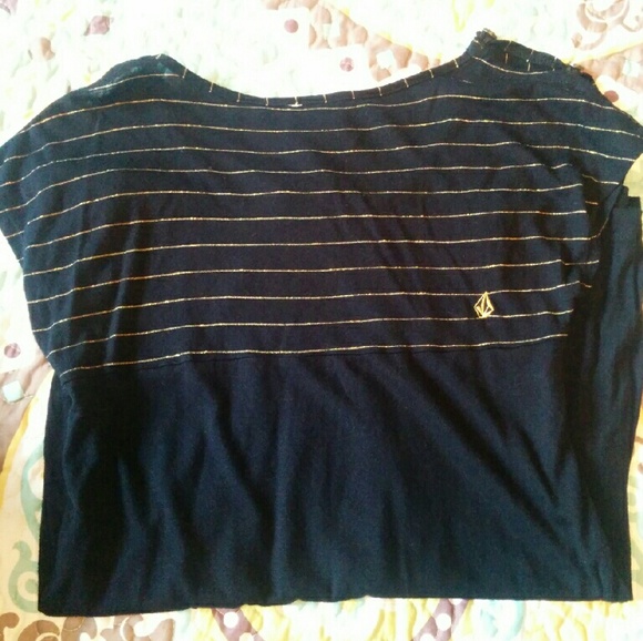 Volcom Top - Picture 2 of 4