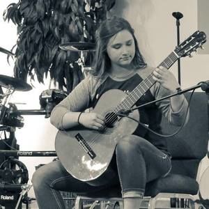 Meet your Posher, Ari