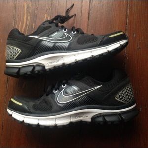 Nike Pegasus Running Shoes size 8