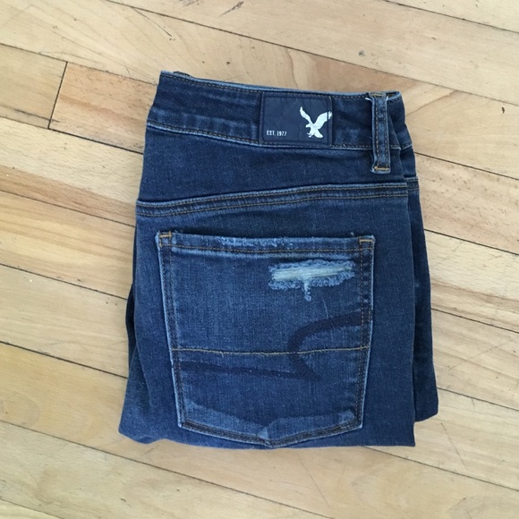 AE Dark wash distressed skinny jeans