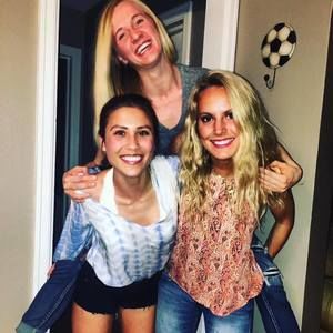 Meet your Posher, Paige