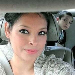 Meet your Posher, Paz