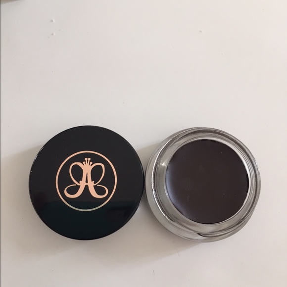 Anastasia ebony dipbrow! - Picture 2 of 3