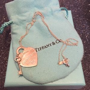 Tiffany & Co Return to Tiffany necklace