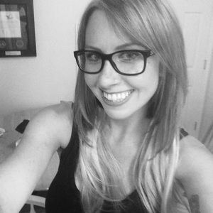 Meet your Posher, Andrea