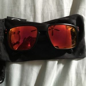Oakley Ducati Holbrook