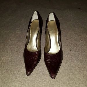 Nine West Pump
