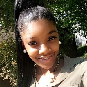 Meet your Posher, Ronae